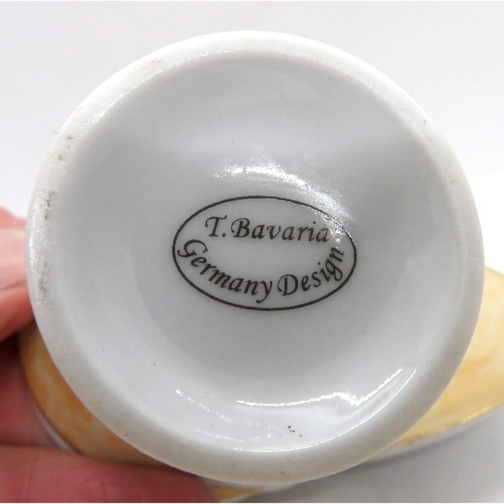Tea Cups and Saucers T. Bavaria Germany Design (2) preowned - Picture 5 of 5